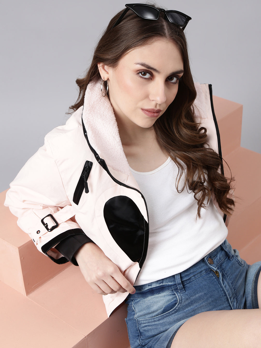 Women's Peach Colour blocked Long Sleeves Crop Puffer Jacket