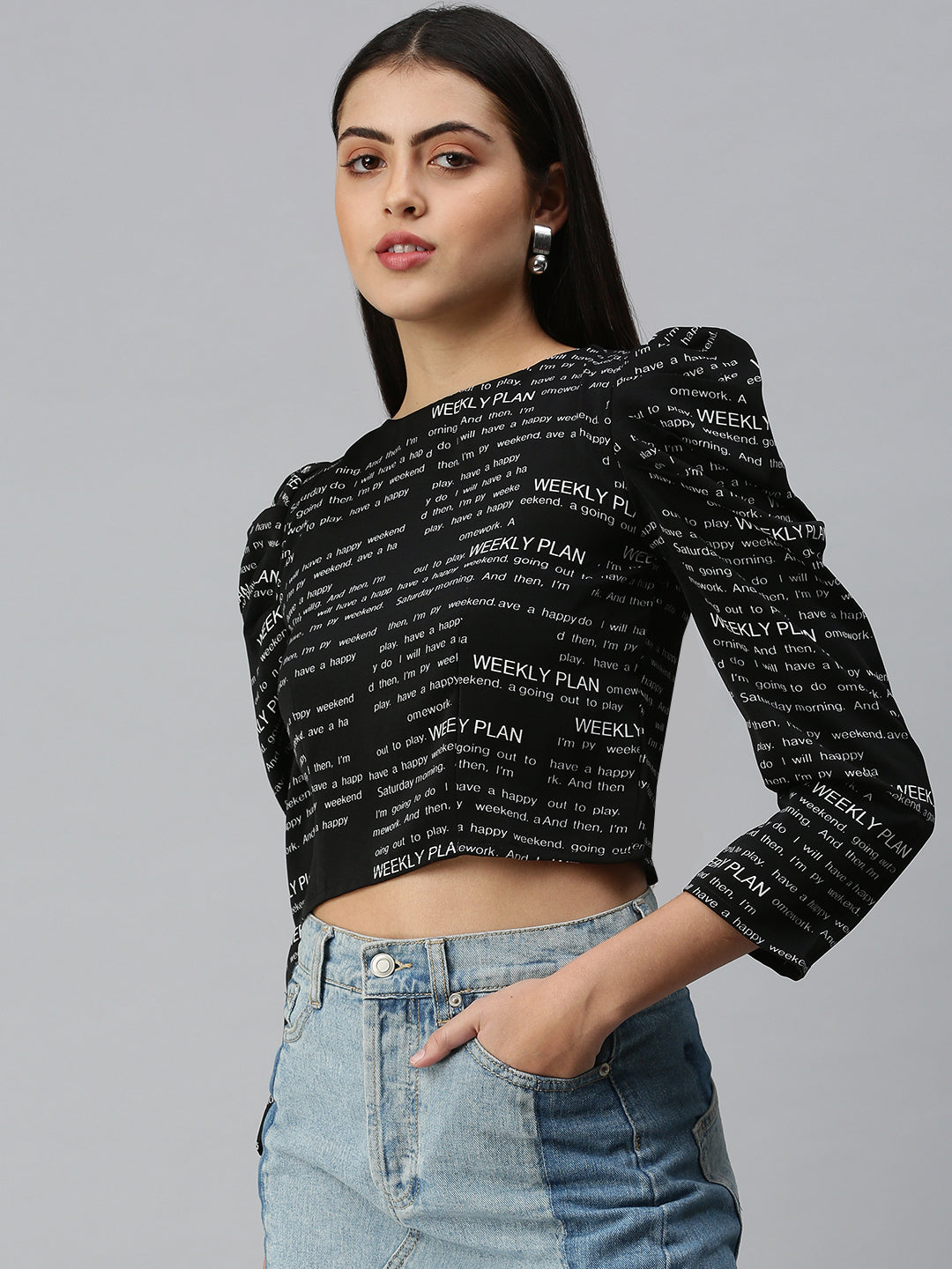 Women's Black Printed Crepe Crop Top