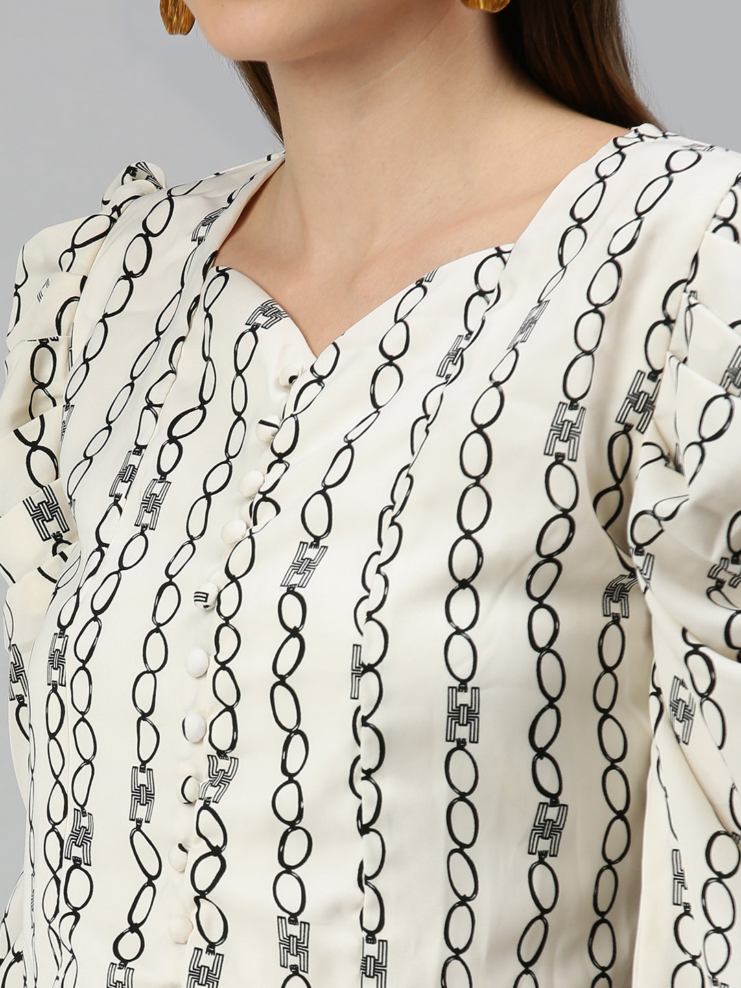 Women's White Geometric Print Crepe Crop Top