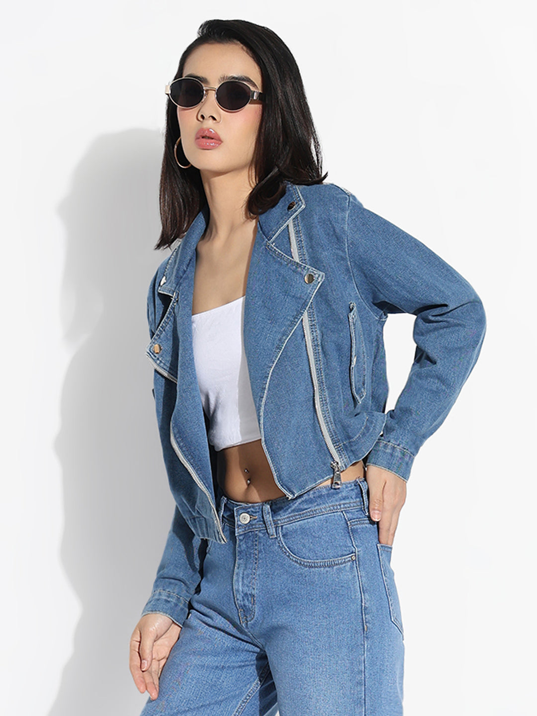 Women's Solid Blue Spread Collar Denim Jacket