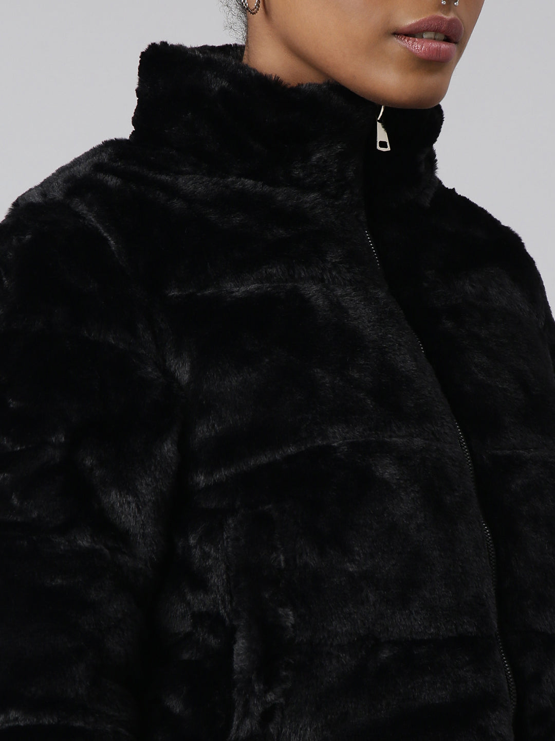 Women's Black Mock Collar Long Sleeves Crop Puffer Jacket