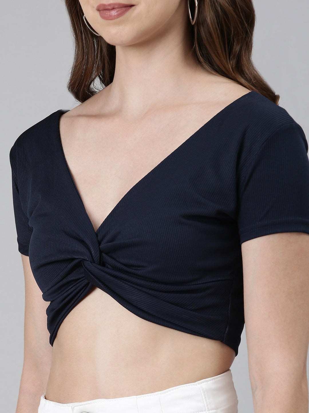Women's Navy Blue V-Neck Twisted Crop Fitted Top
