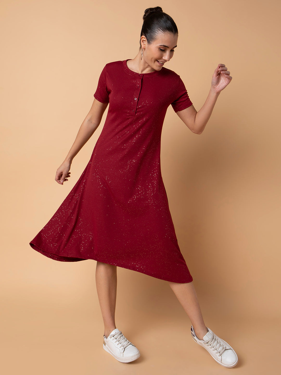Women's Maroon Solid A-Line Midi Dress