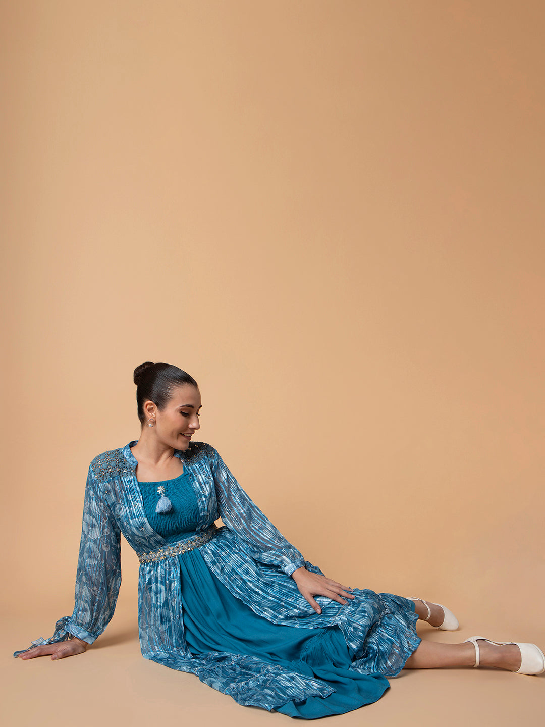 Women's Blue Floral Printed Fit & Flare Midi Dress with Shrug and Belt