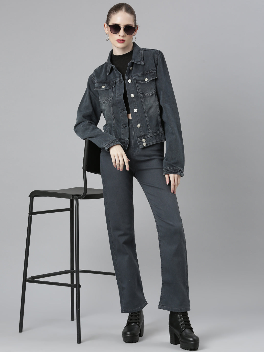 Women's Grey Spread Collar Crop Denim Jacket