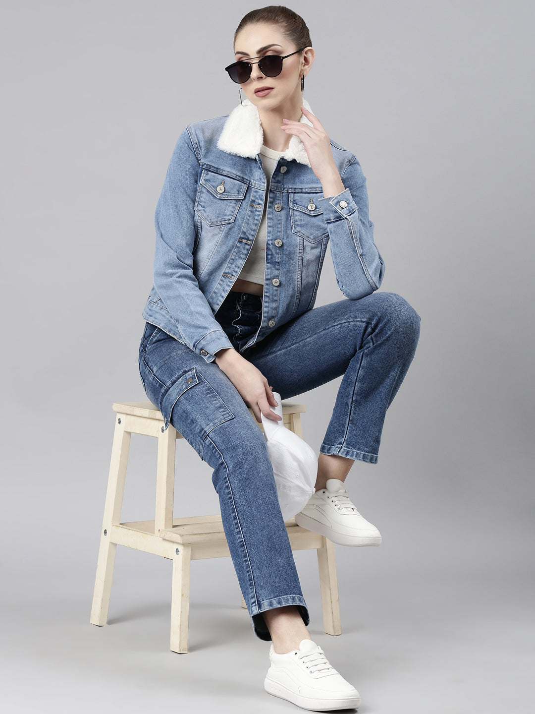 Women's Blue Spread Collar Crop Denim Jacket