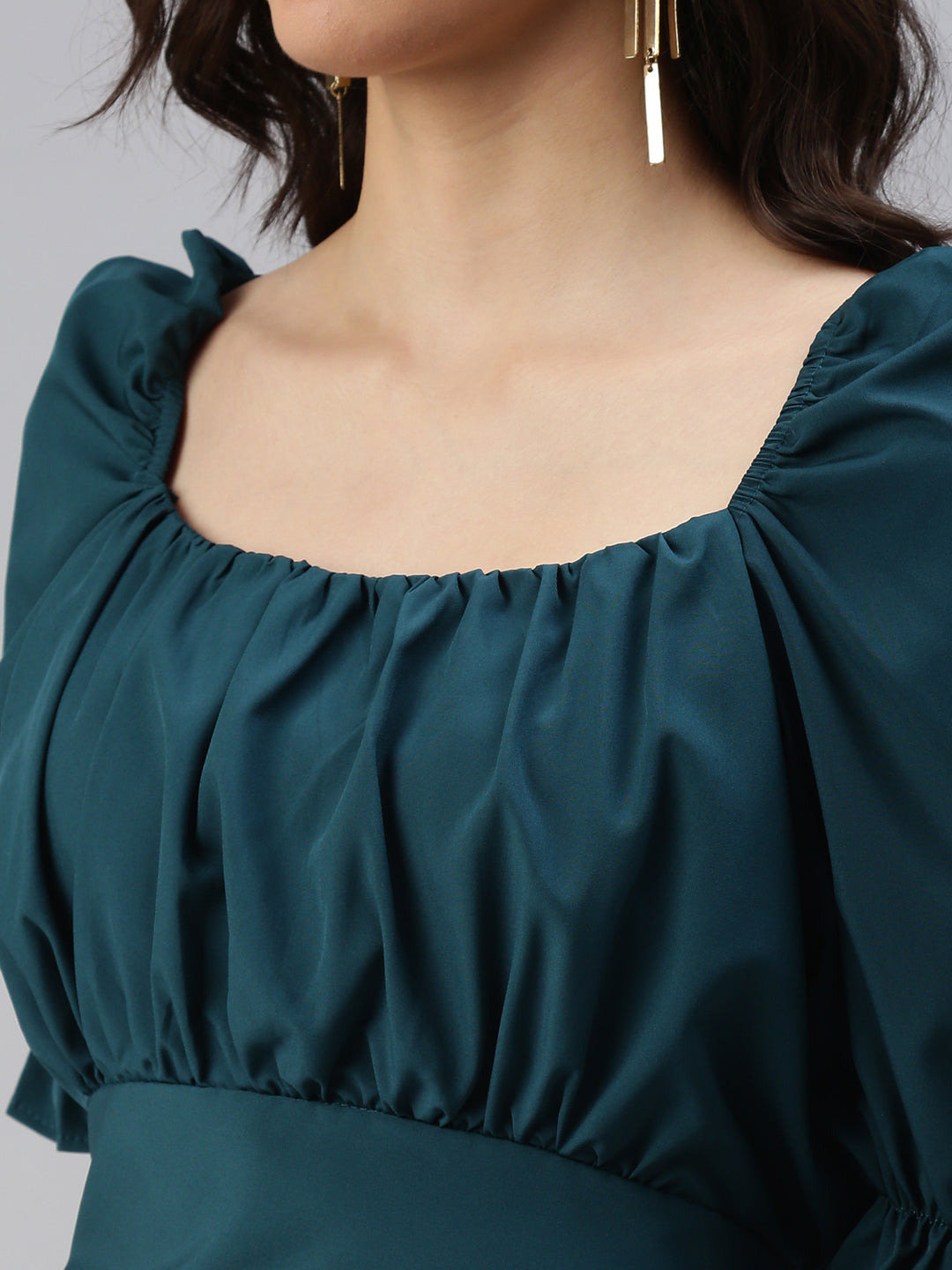 Women's Green Crepe Crop Top