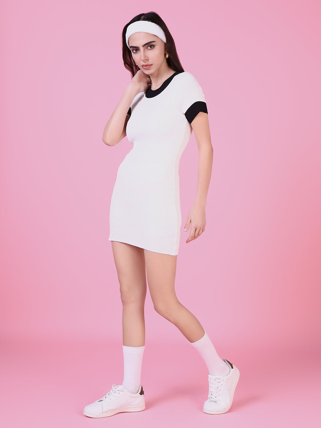 Women's White Solid Bodycon Dress