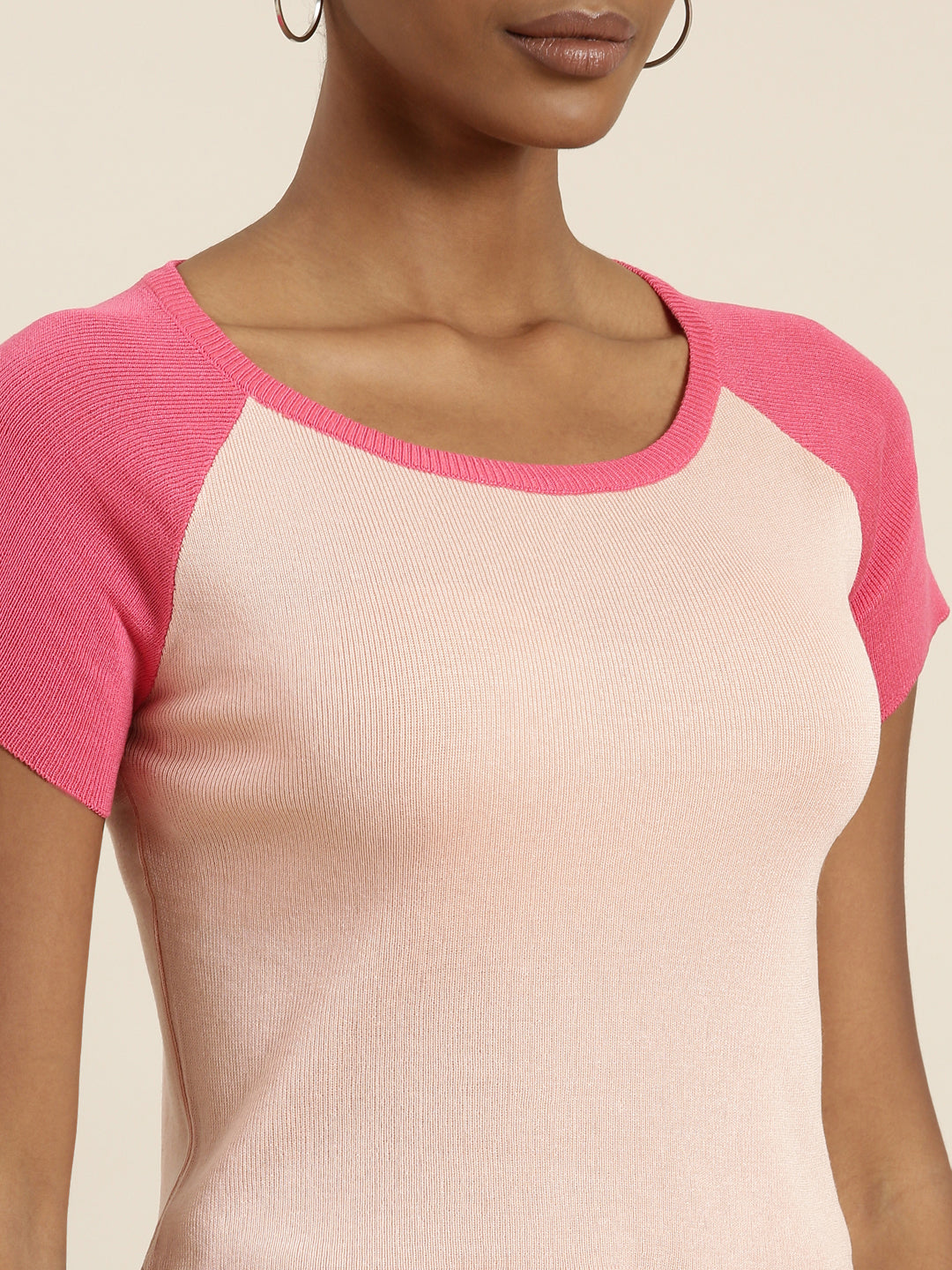 Women's Peach Colour blocked Acrylic Crop Top